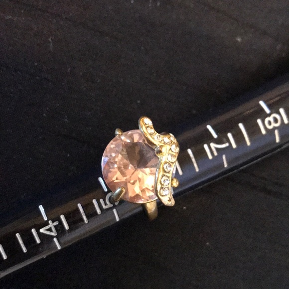 Costume Gold Pink with cubic zirconia Ring - Picture 2 of 2